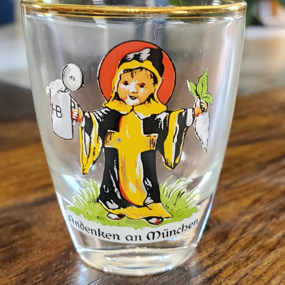 Andenken an Munchen Vintage Shot Glass with Gold Rim